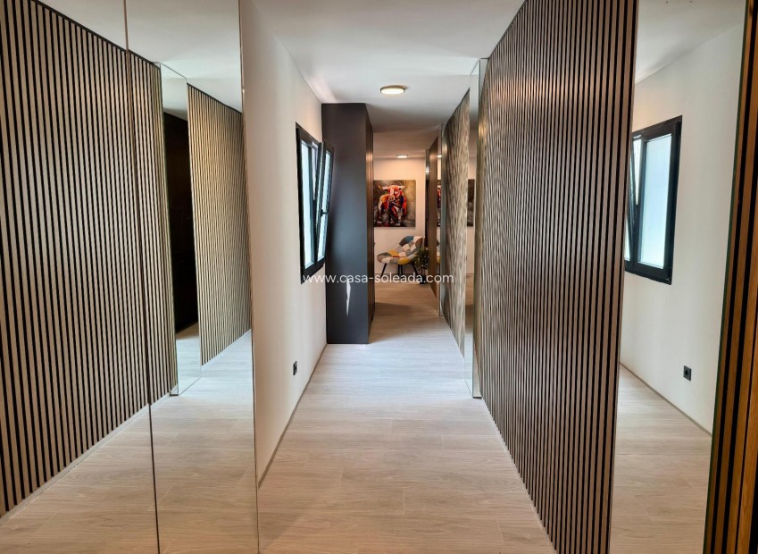 Resale - Apartment / flat - Torrevieja - Costa Blanca