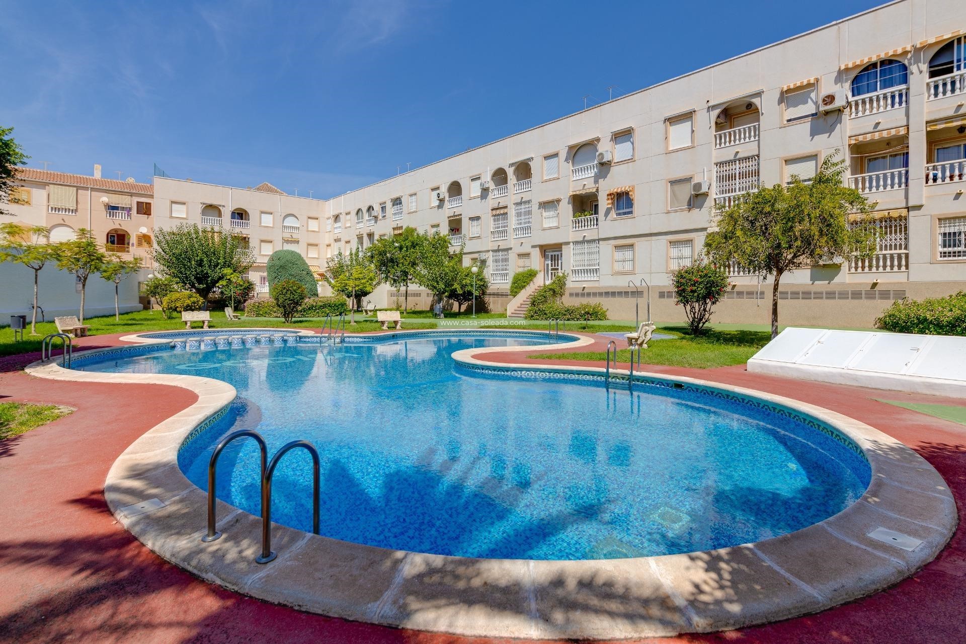 Resale - Apartment / flat - Torrevieja - Costa Blanca