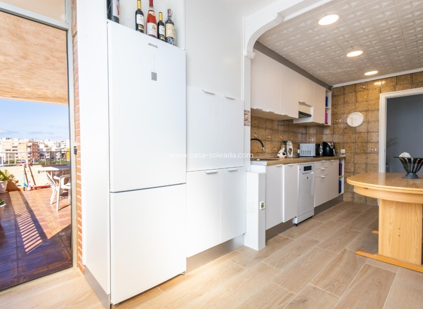 Resale - Apartment / flat - Torrevieja - Costa Blanca