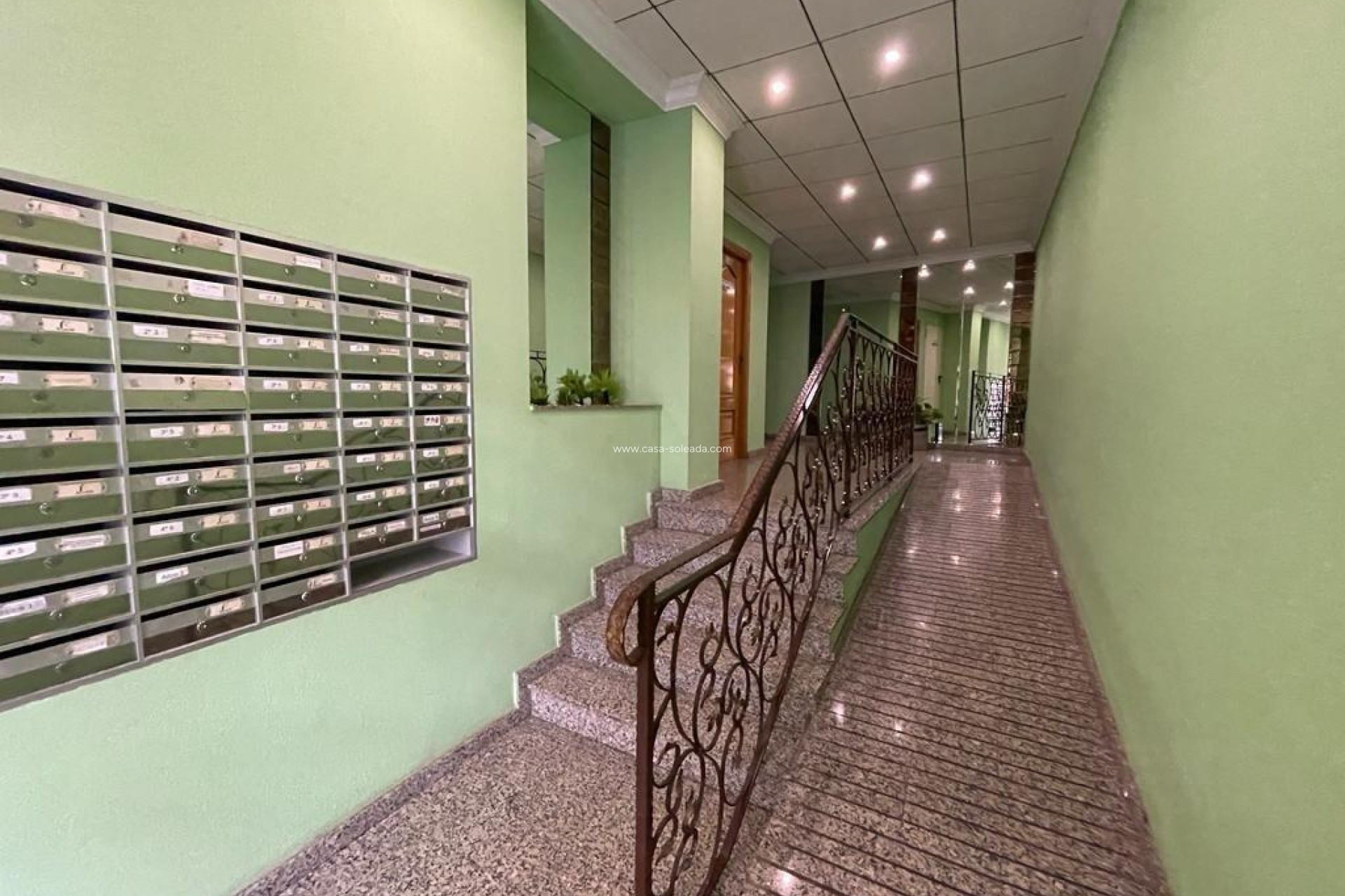 Resale - Apartment / flat - Torrevieja - Estacion Autobuses