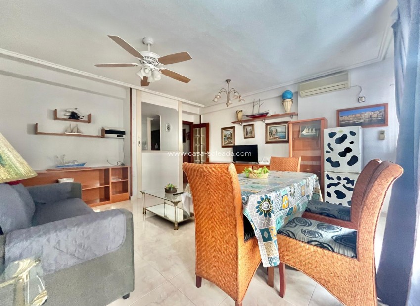 Resale - Apartment / flat - Torrevieja - Habaneras