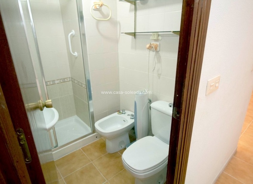 Resale - Apartment / flat - Torrevieja - La Mata