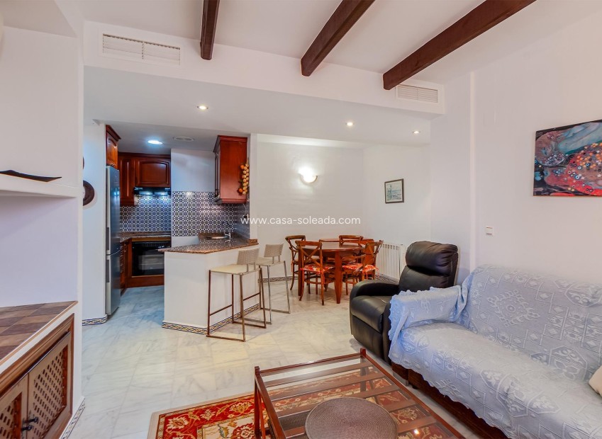 Resale - Apartment / flat - Torrevieja - Los Frutales
