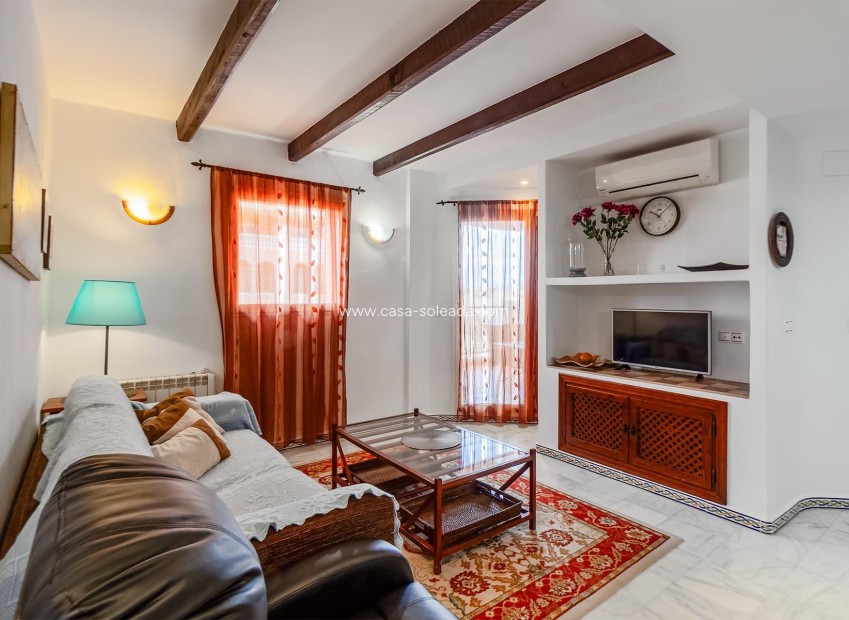 Resale - Apartment / flat - Torrevieja - Los Frutales
