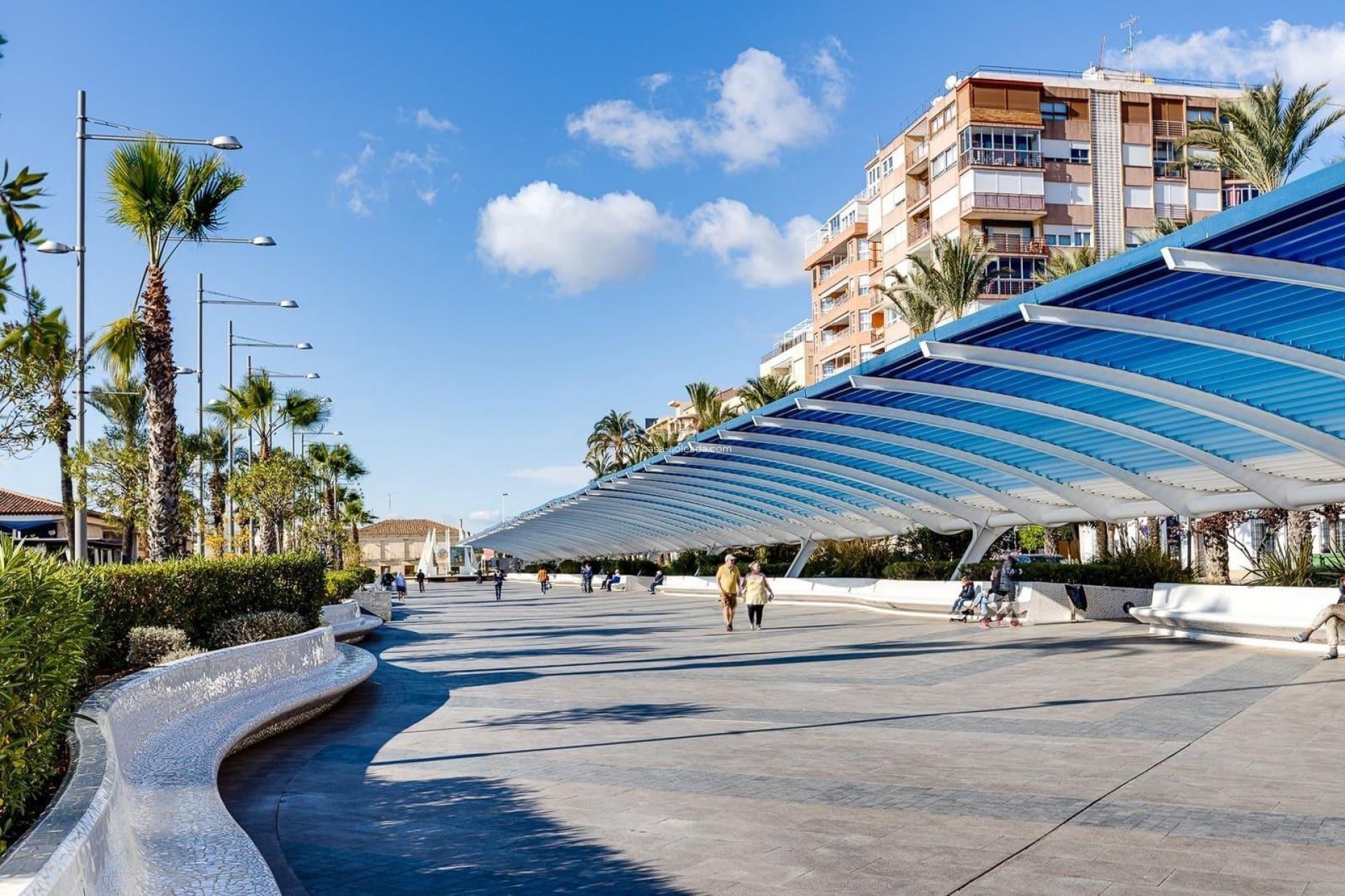 Resale - Apartment / flat - Torrevieja - Paseo Maritimo