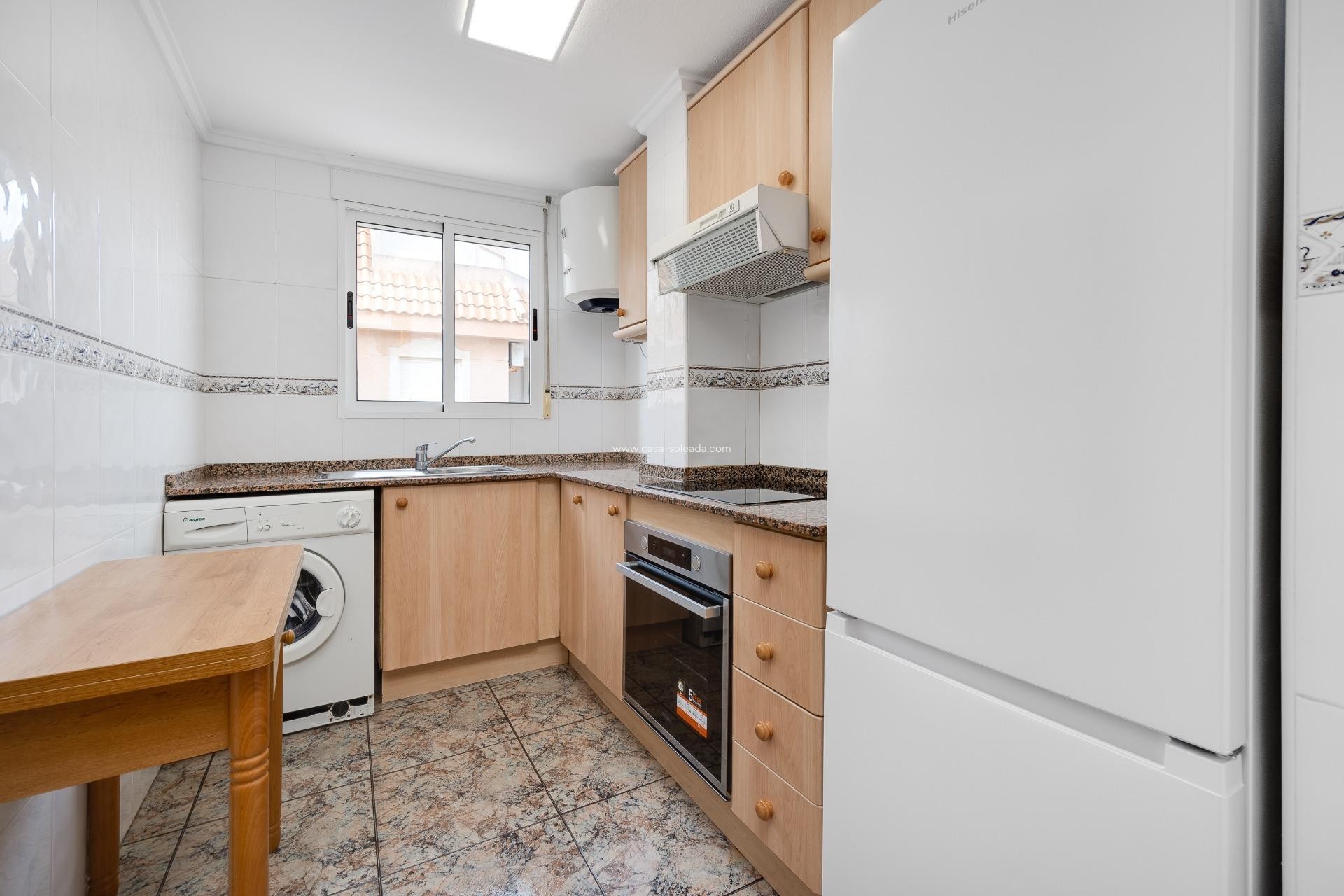 Resale - Apartment / flat - Torrevieja - Playa De Los Naufragos