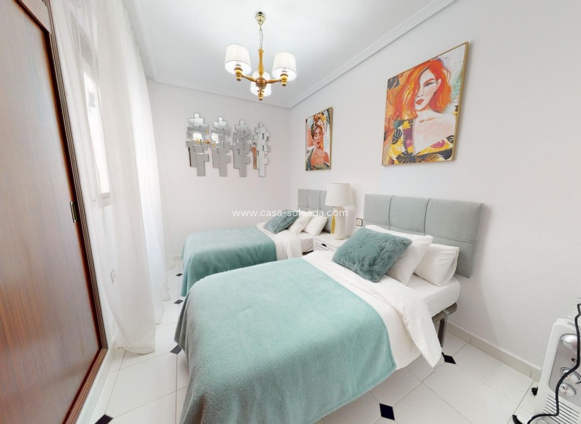 Resale - Apartment / flat - Torrevieja - Playa del Cura