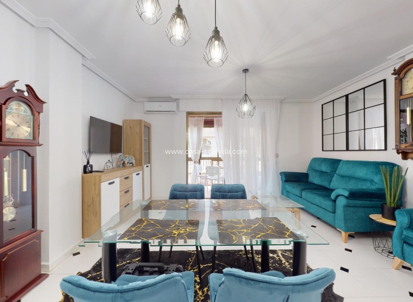 Resale - Apartment / flat - Torrevieja - Playa del Cura
