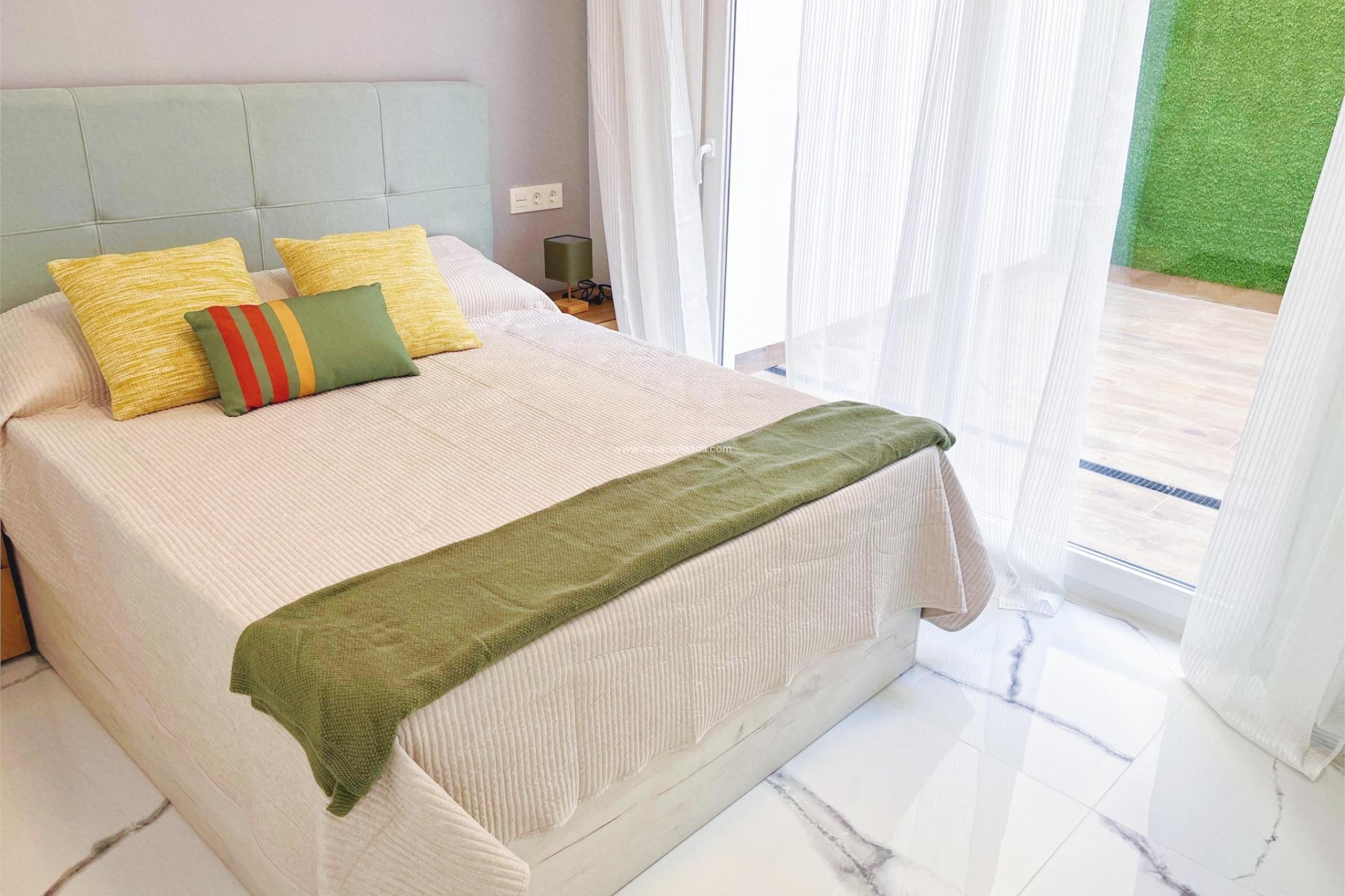 Resale - Apartment / flat - Torrevieja - Playa del Cura