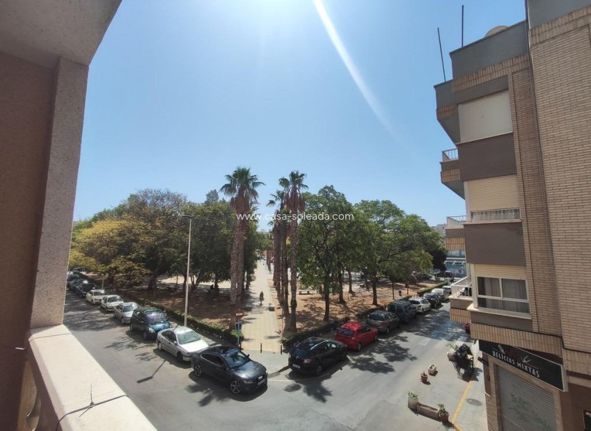 Resale - Apartment / flat - Torrevieja - Playa del Cura