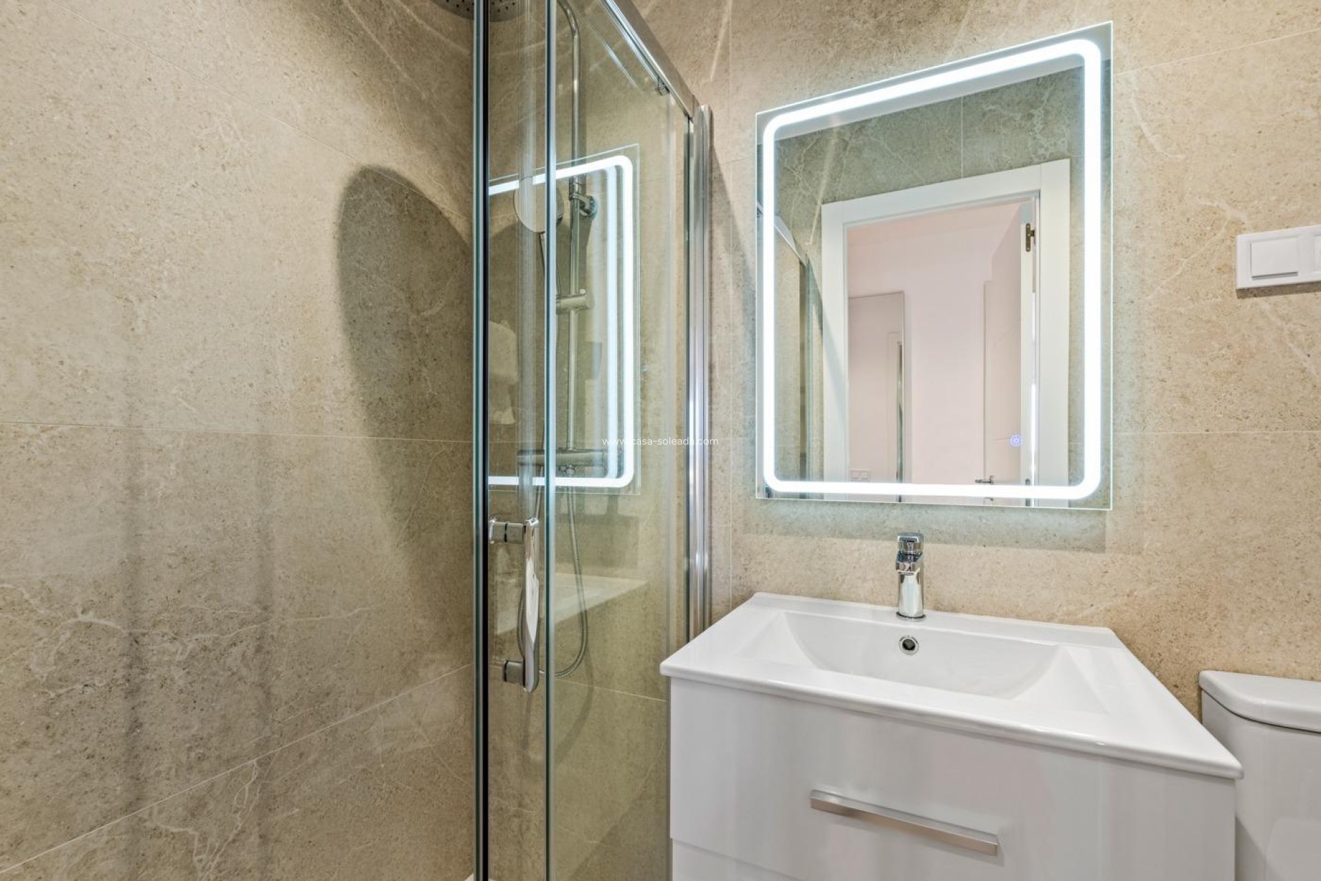 Resale - Apartment / flat - Torrevieja - Punta Prima