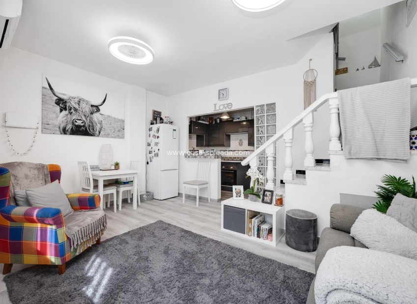Resale - Apartment / flat - Torrevieja - San Luis