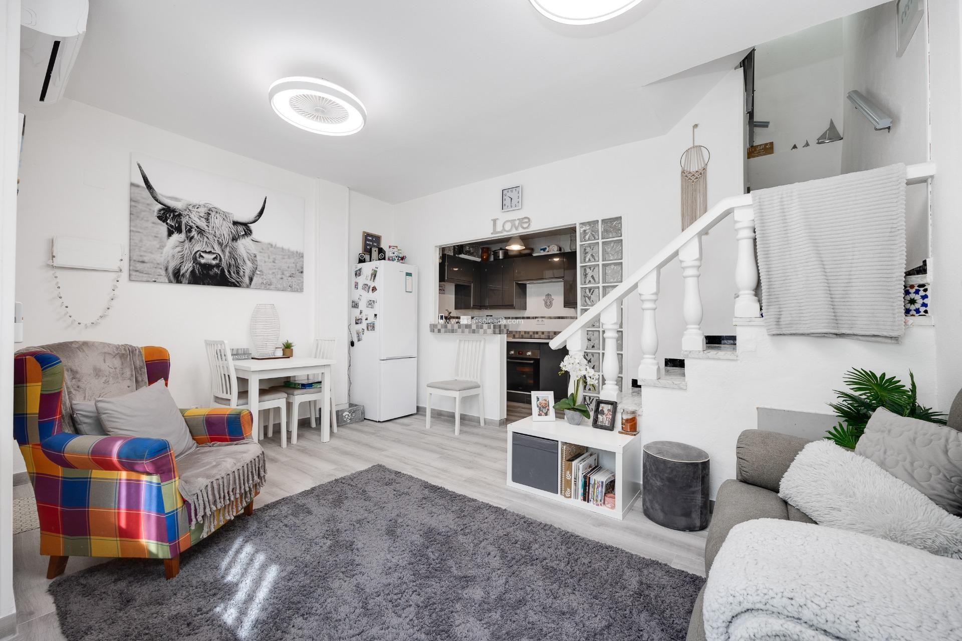 Resale - Apartment / flat - Torrevieja - San Luis