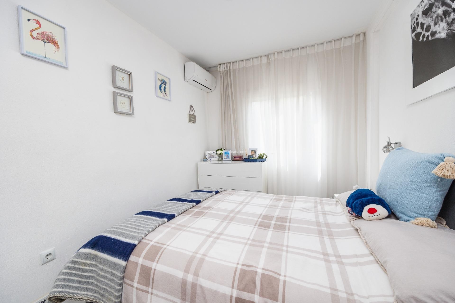 Resale - Apartment / flat - Torrevieja - San Luis