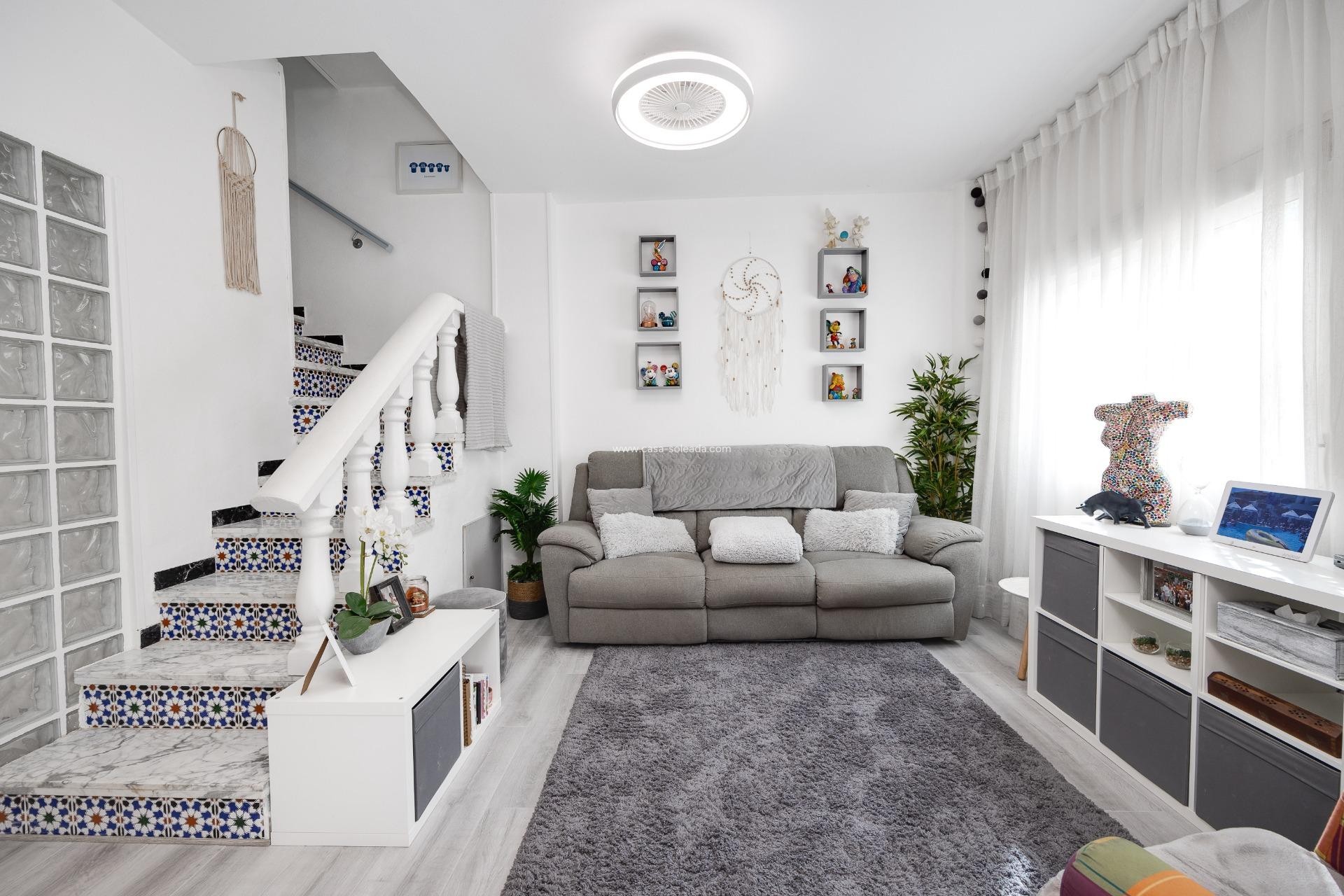 Resale - Apartment / flat - Torrevieja - San Luis