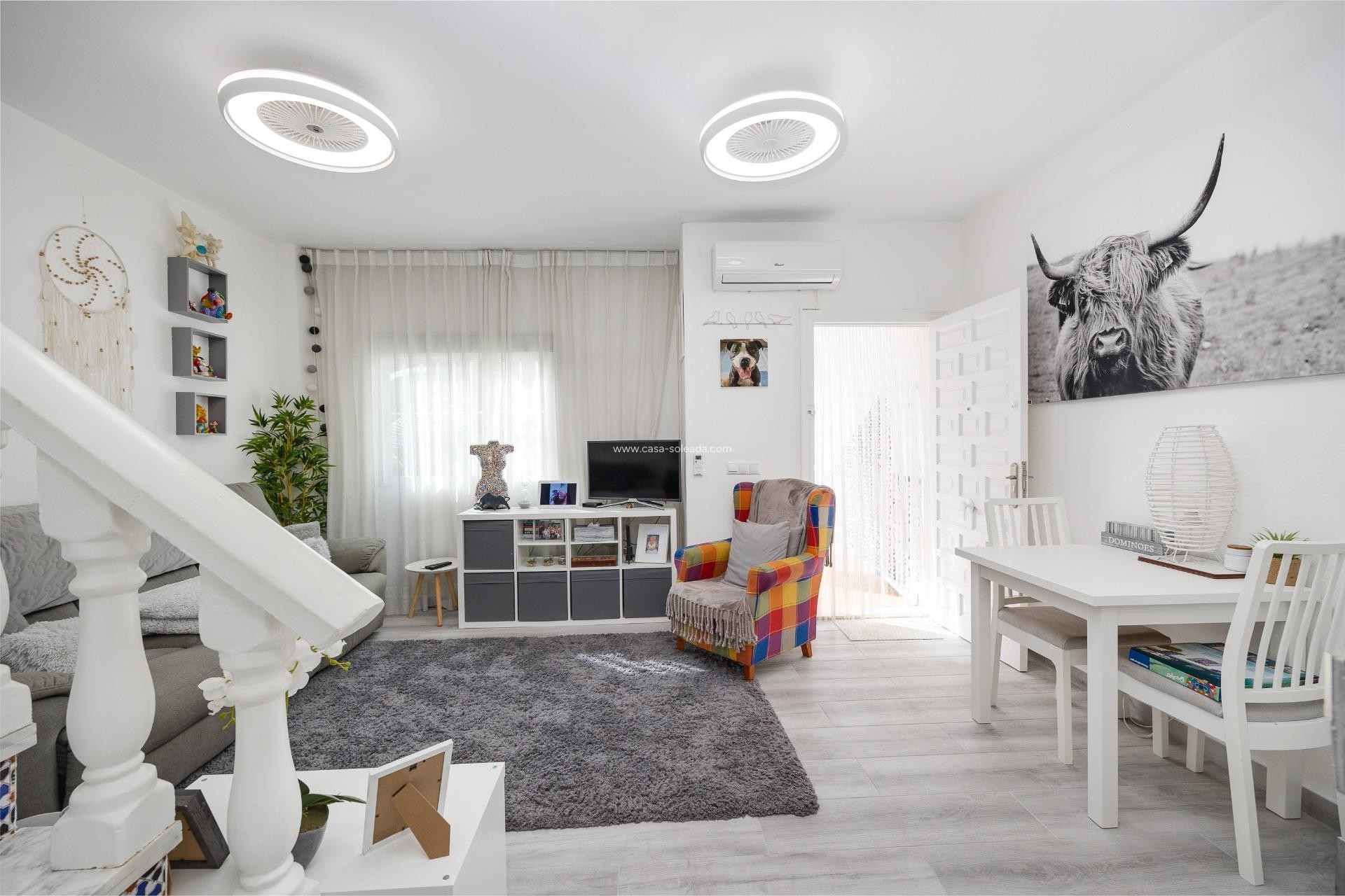 Resale - Apartment / flat - Torrevieja - San Luis