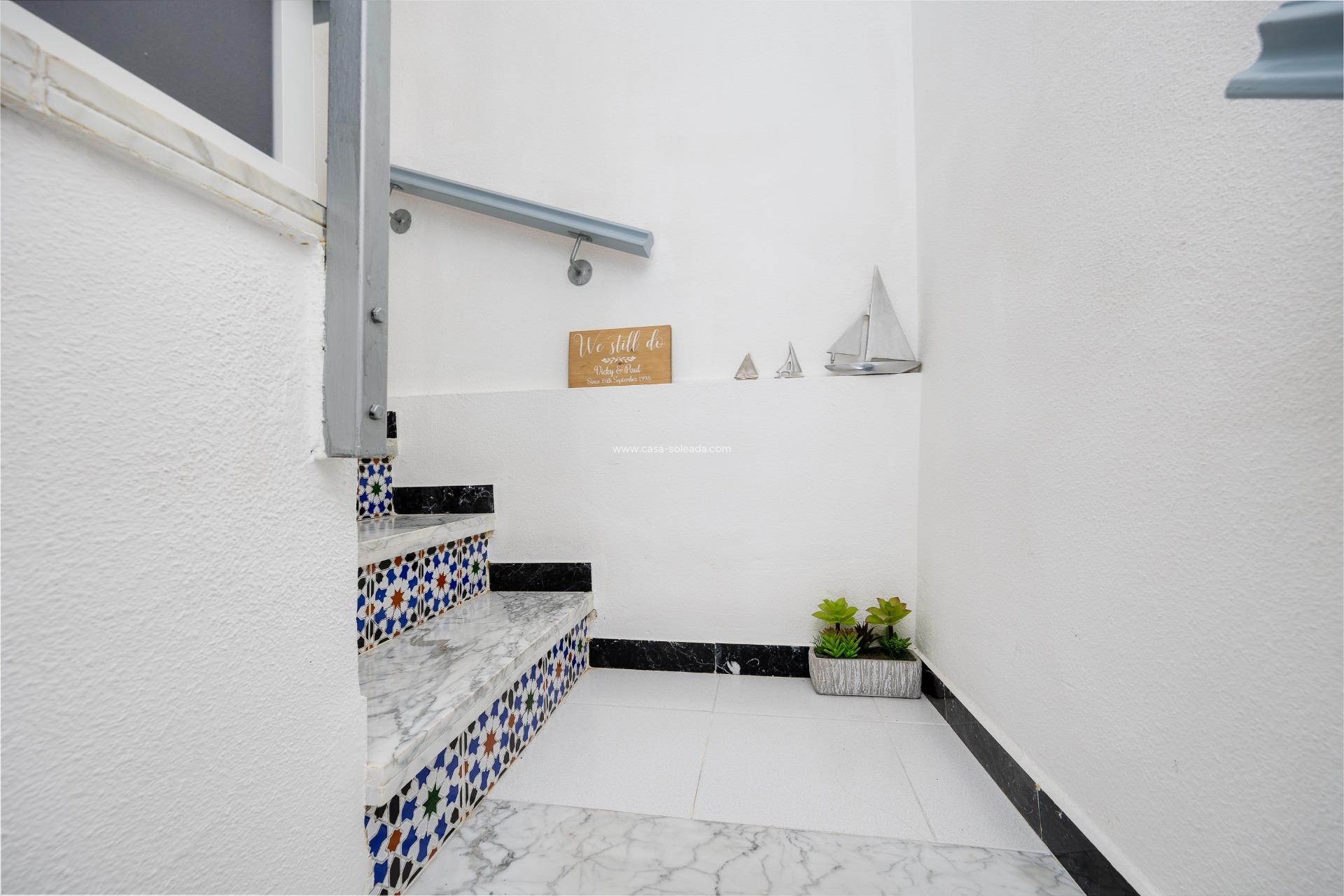 Resale - Apartment / flat - Torrevieja - San Luis