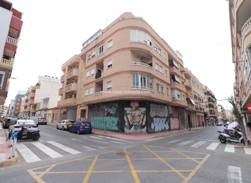 Resale - Apartment / flat - Torrevieja