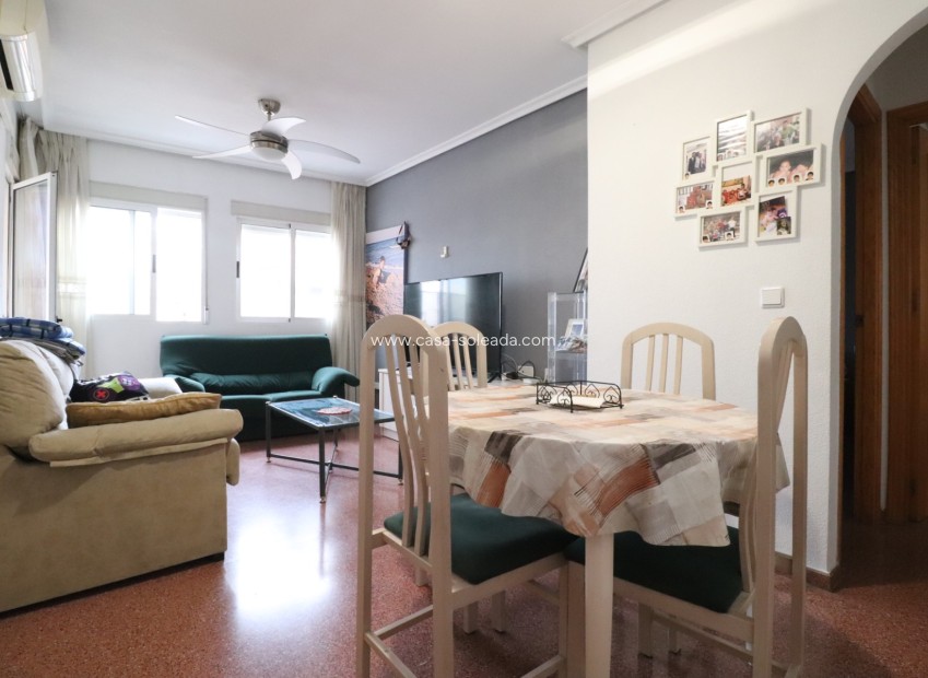 Resale - Apartment / flat - Torrevieja