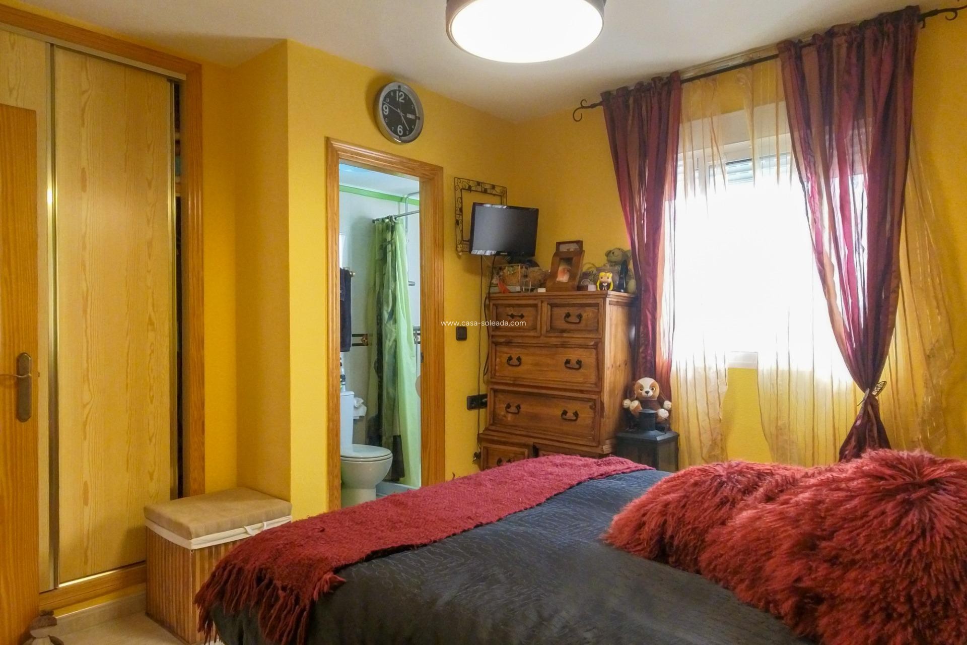 Resale - Apartment / flat - Torrevieja