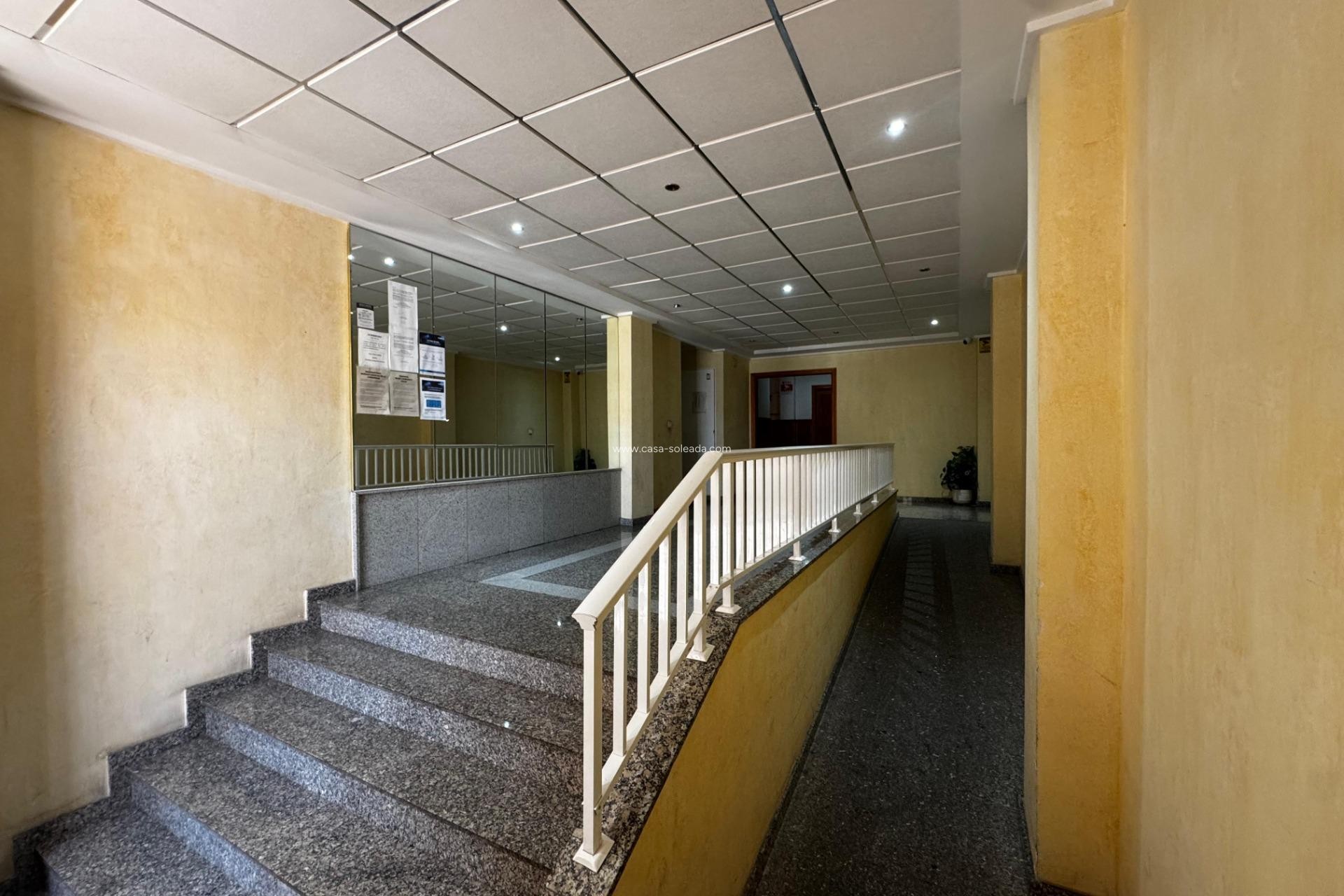 Resale - Apartment / flat - Torrevieja