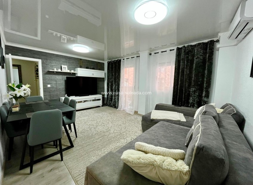 Resale - Apartment / flat - Torrevieja