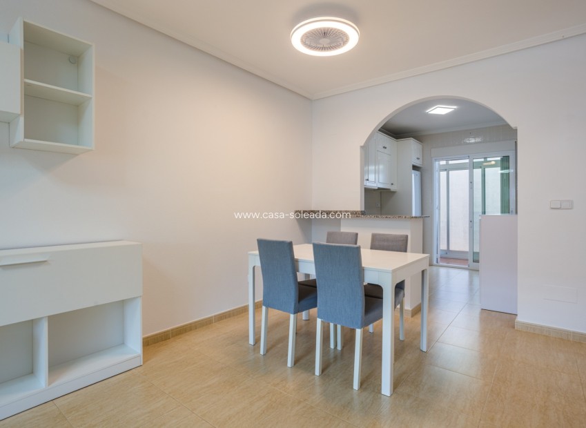Resale - Bungalow - Los Montesinos