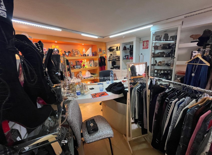 Resale - Commercial - Torrevieja
