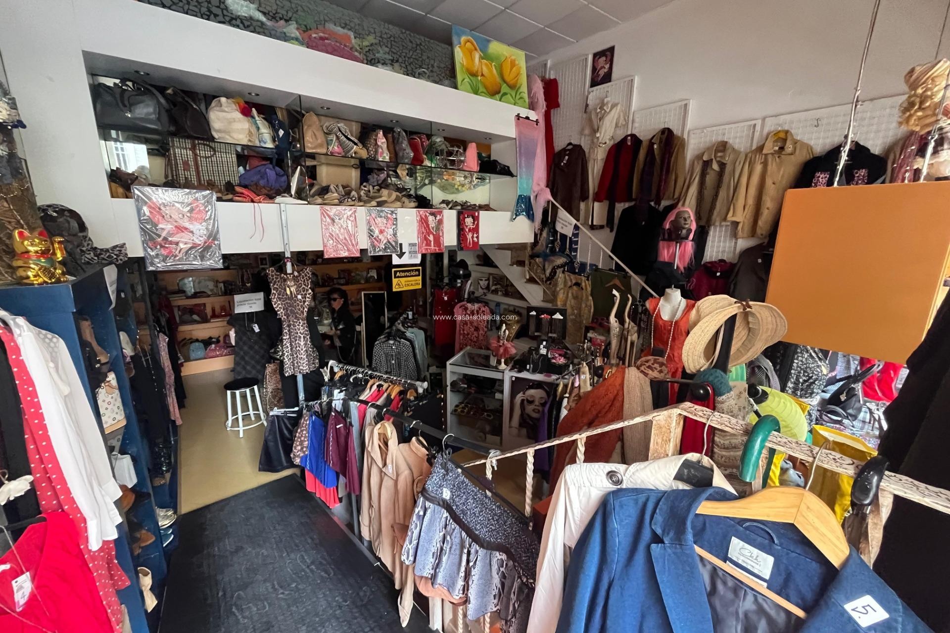 Resale - Commercial - Torrevieja