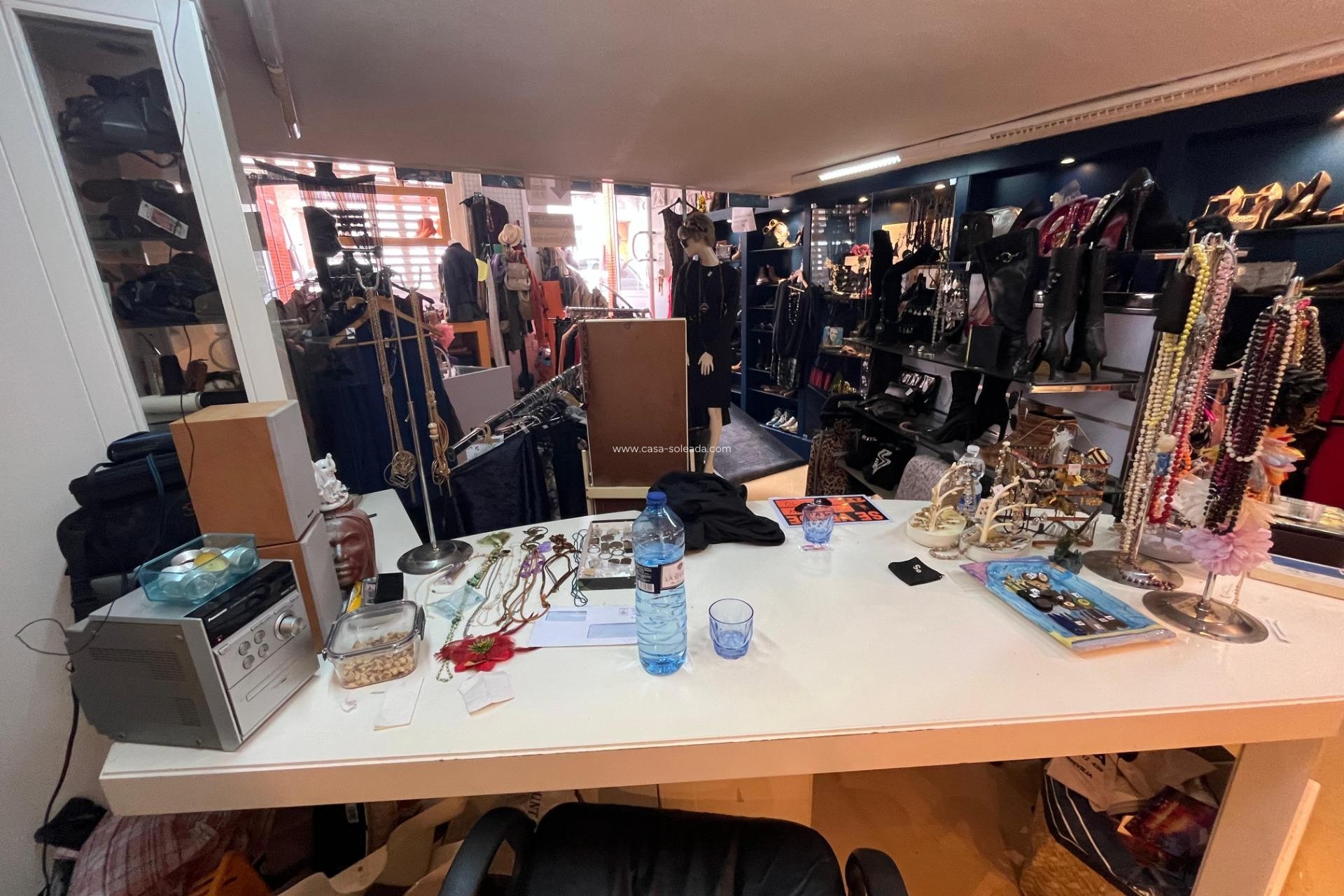 Resale - Commercial - Torrevieja