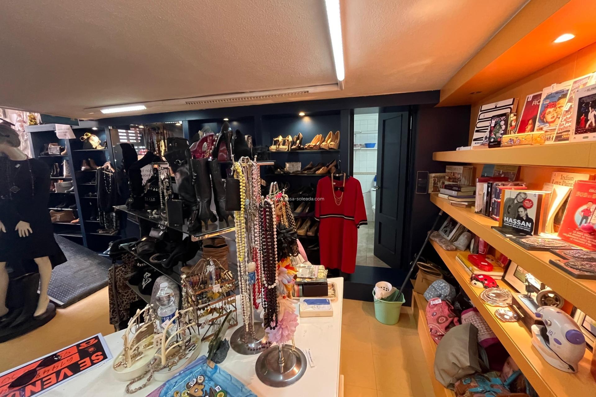 Resale - Commercial - Torrevieja