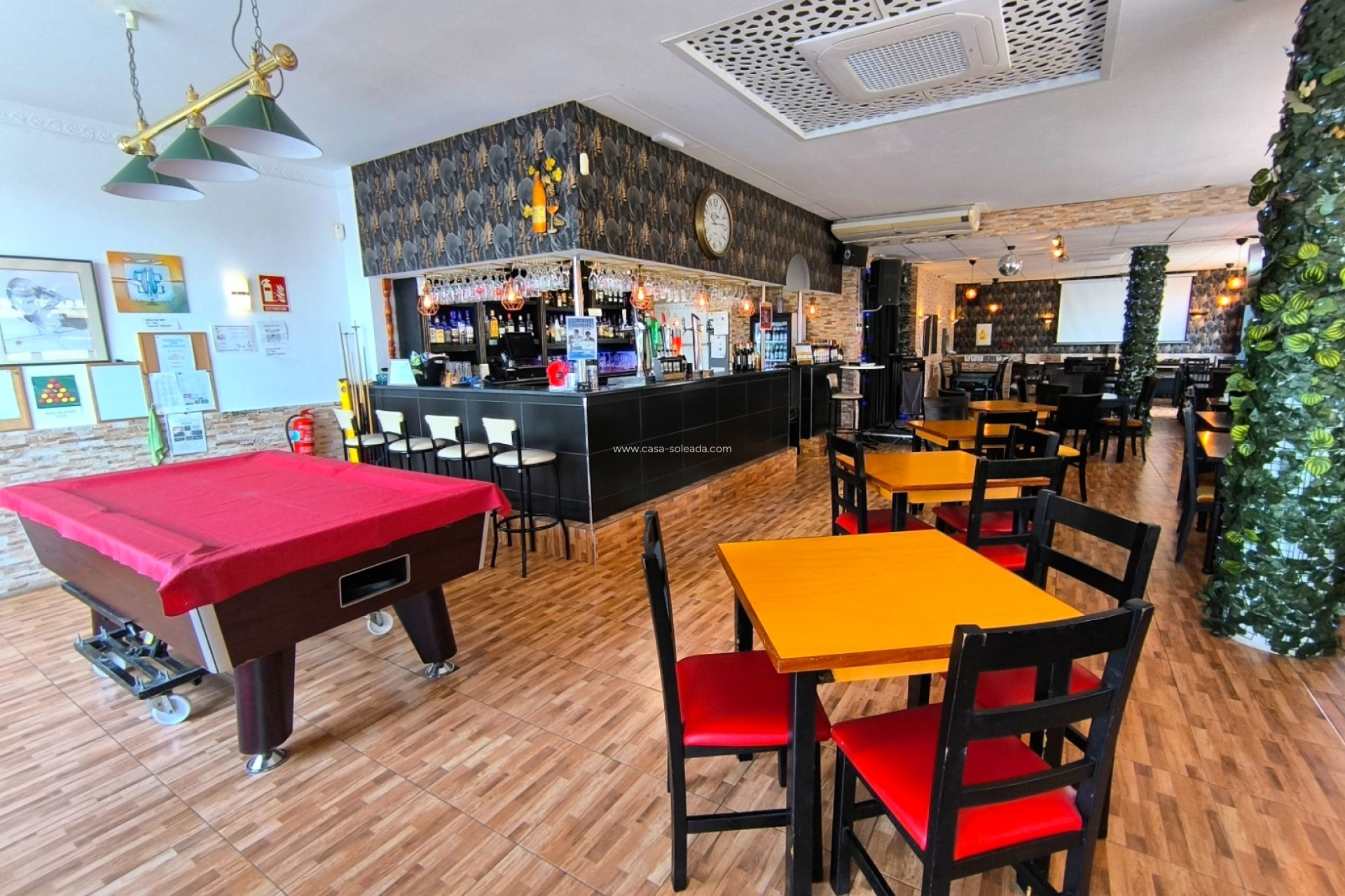 Resale - Commercial - Villamartin - Villamartín