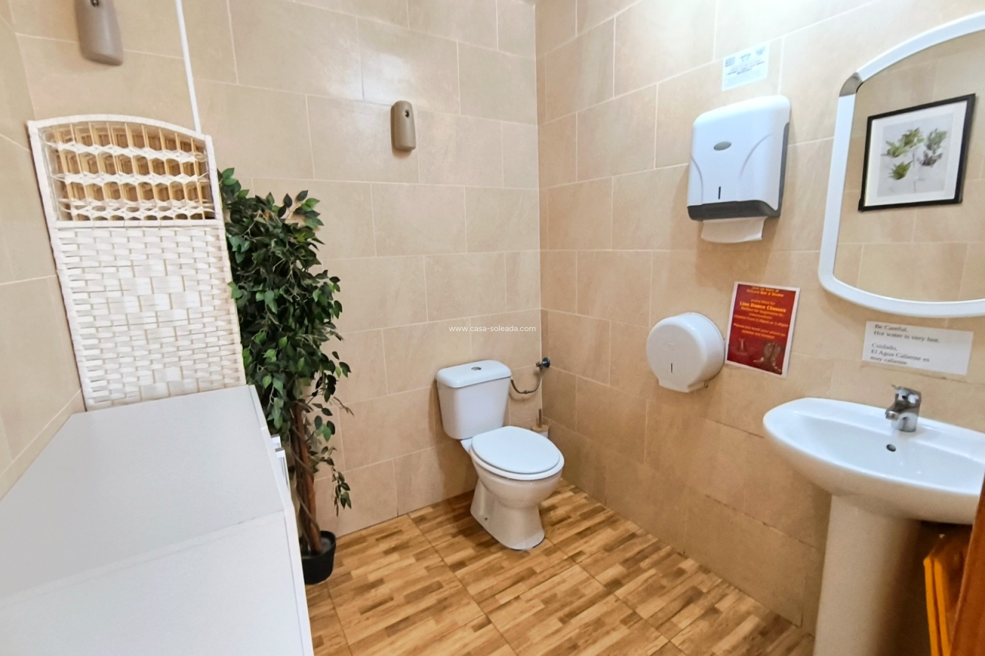 Resale - Commercial - Villamartin - Villamartín
