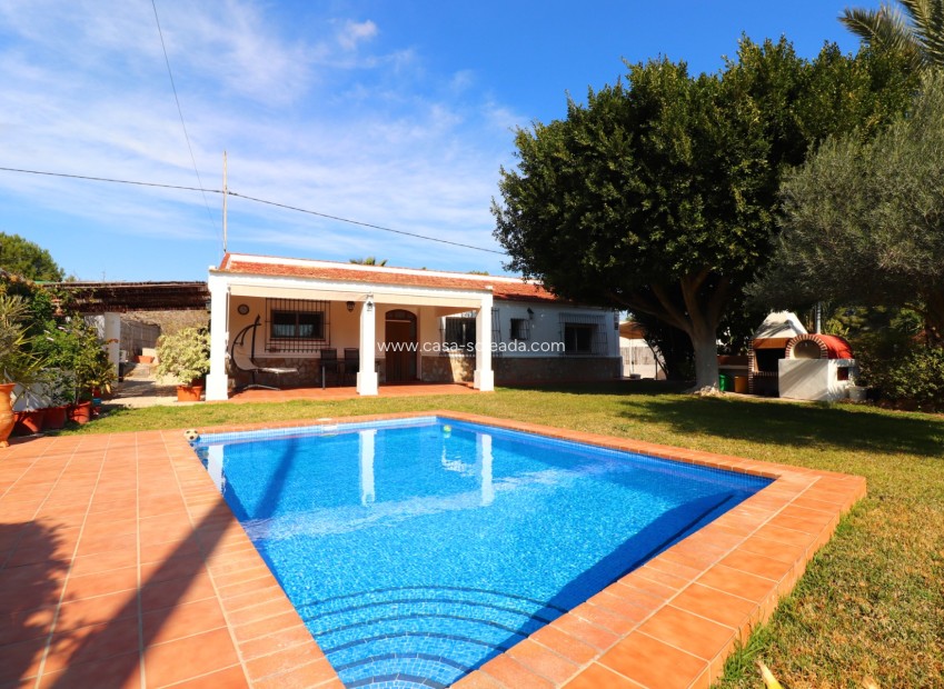 Resale - Country Property/Finca - Benijofar