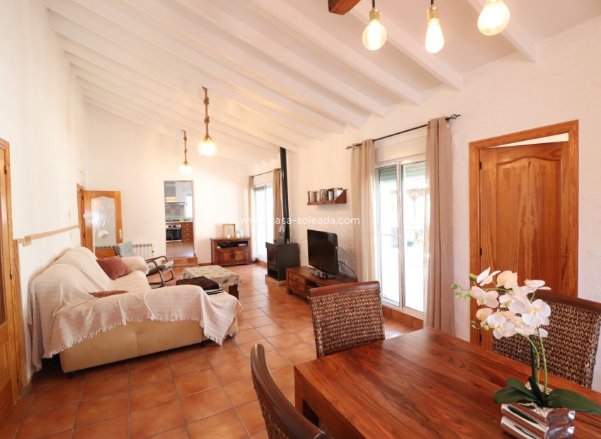 Resale - Country Property/Finca - Benijofar