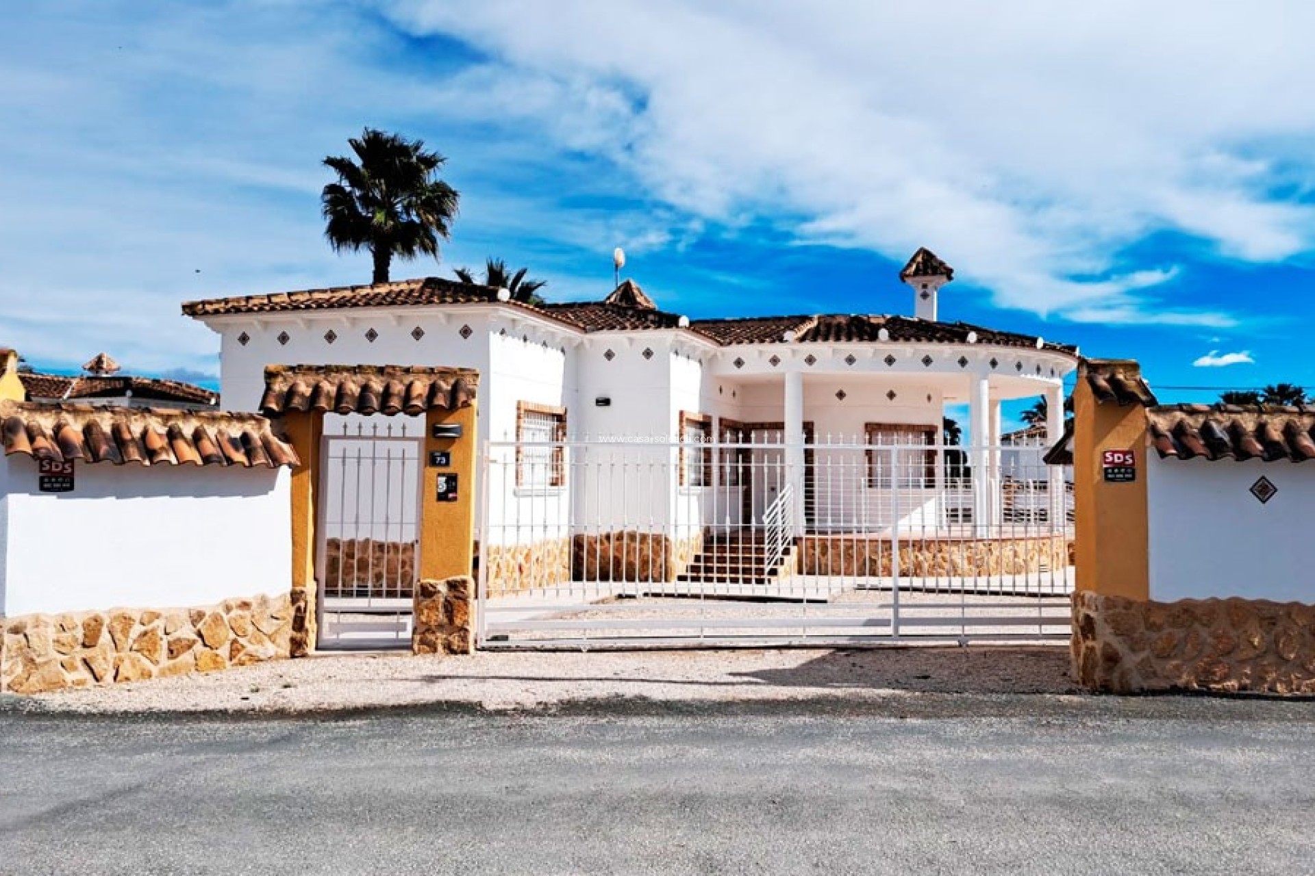 Resale - Country Property/Finca - Catral - Catral - Country