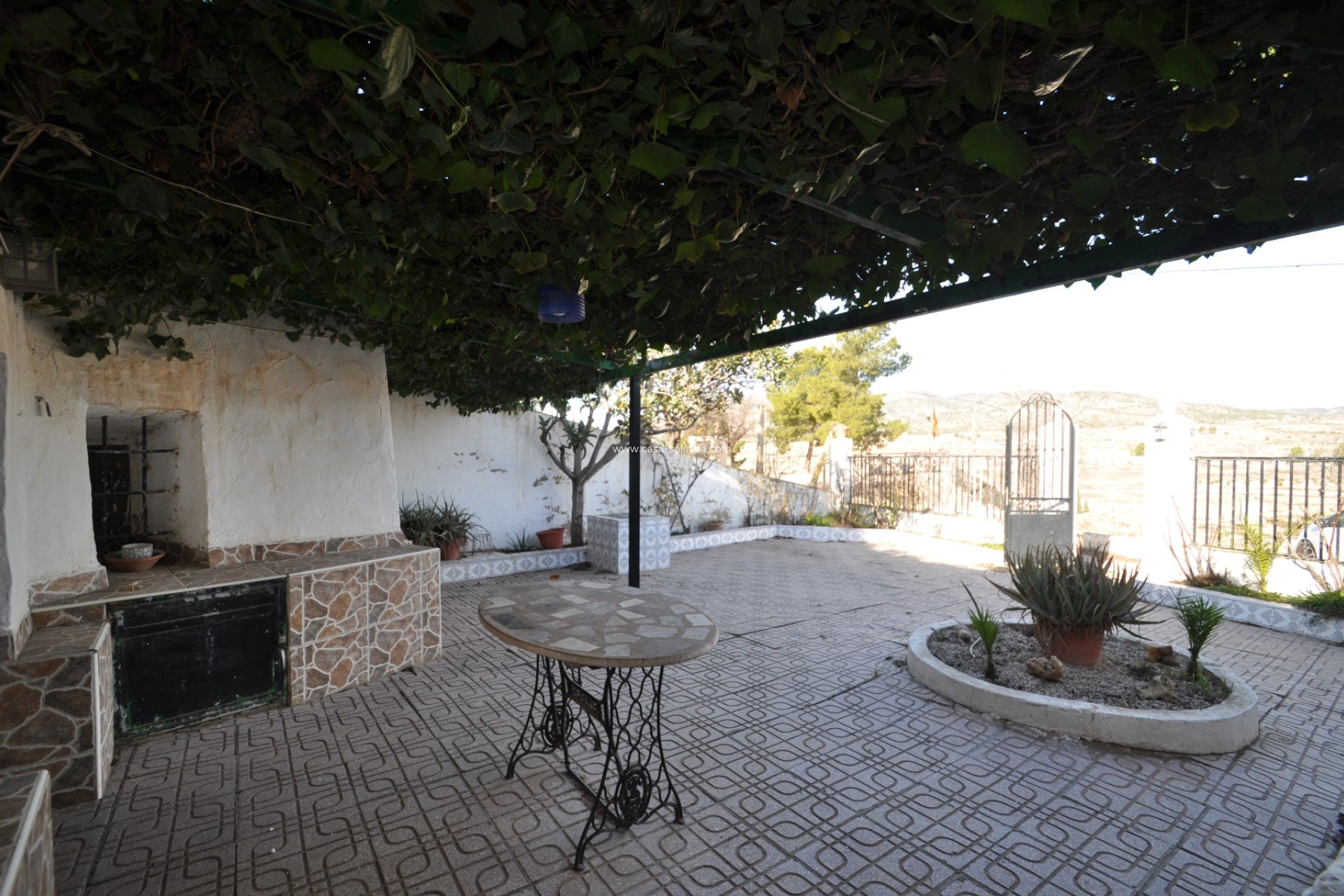 Resale - Country Property/Finca - Pinoso - Inland