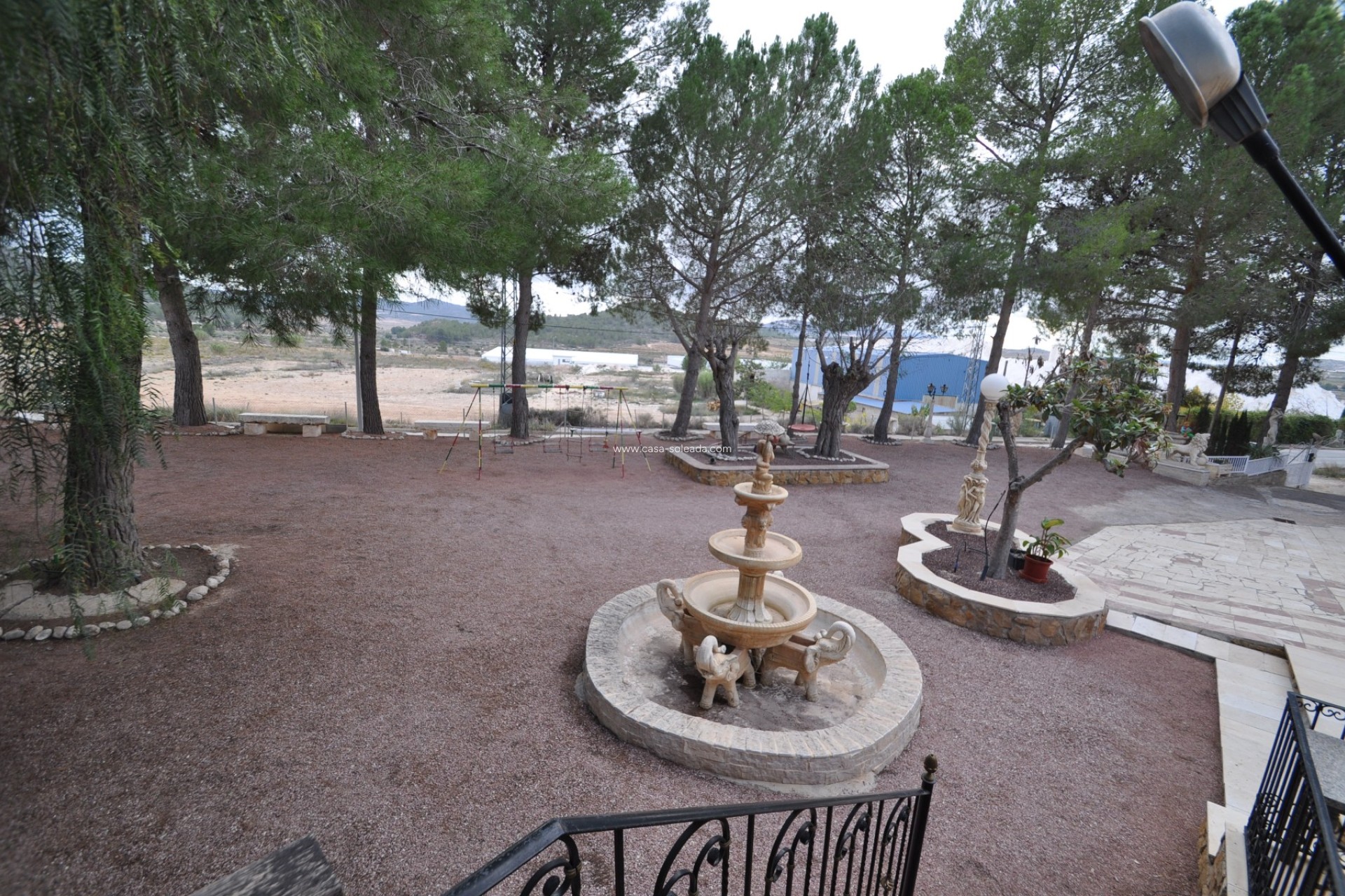 Resale - Country Property/Finca - Pinoso - Inland