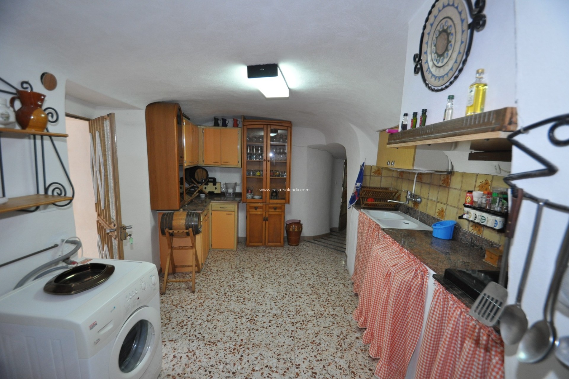 Resale - Country Property/Finca - Pinoso - Inland