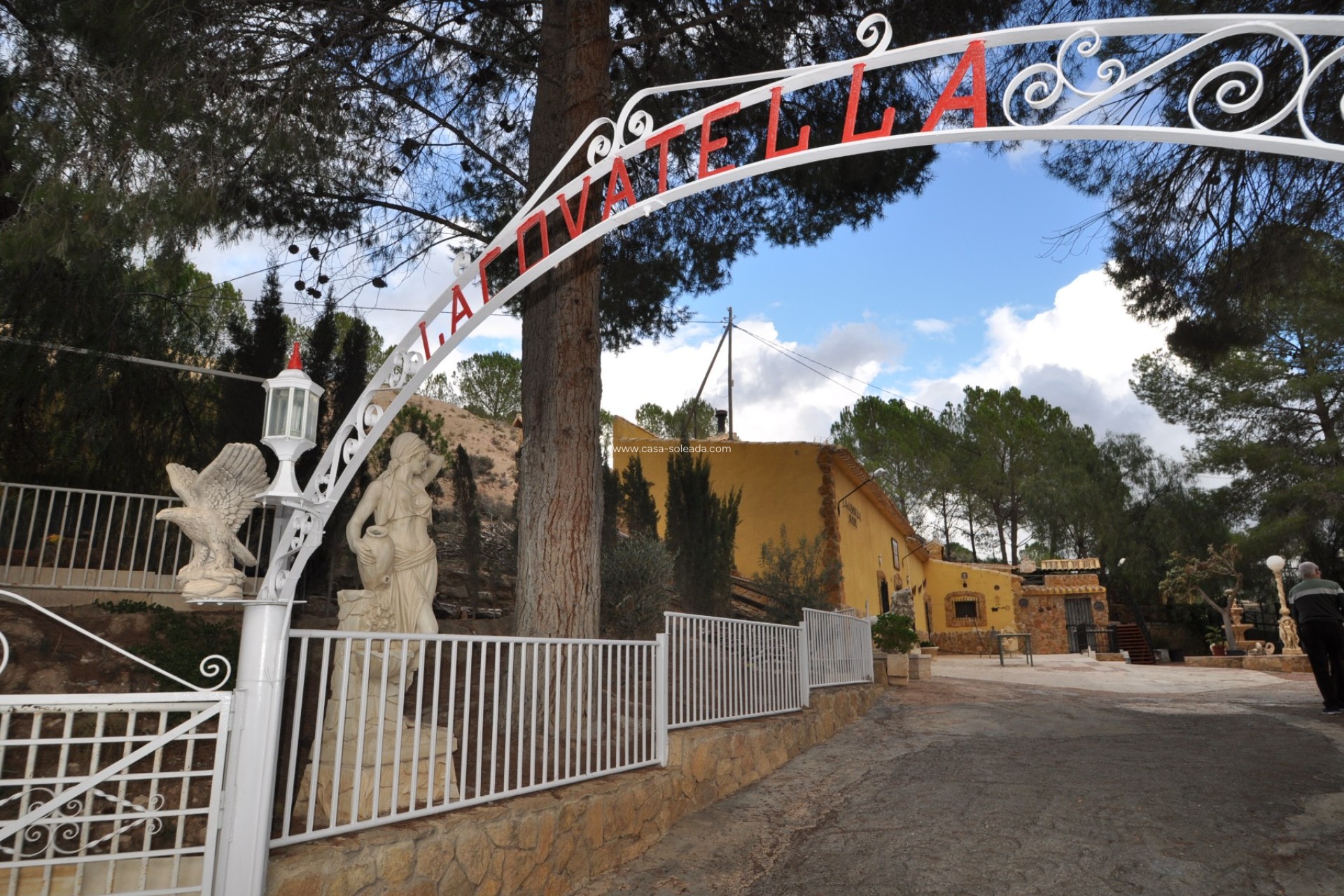 Resale - Country Property/Finca - Pinoso - Inland