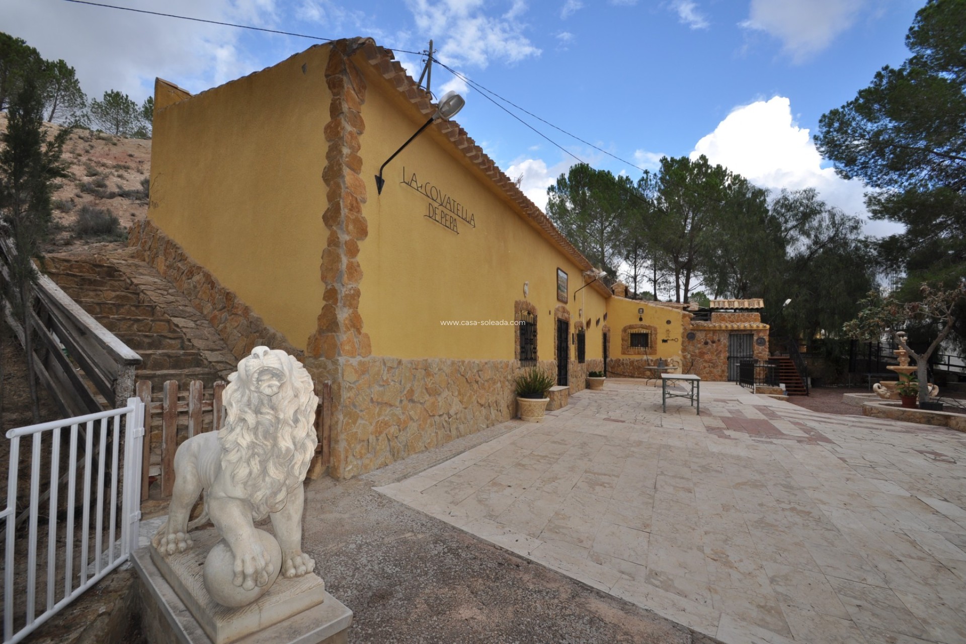 Resale - Country Property/Finca - Pinoso - Inland