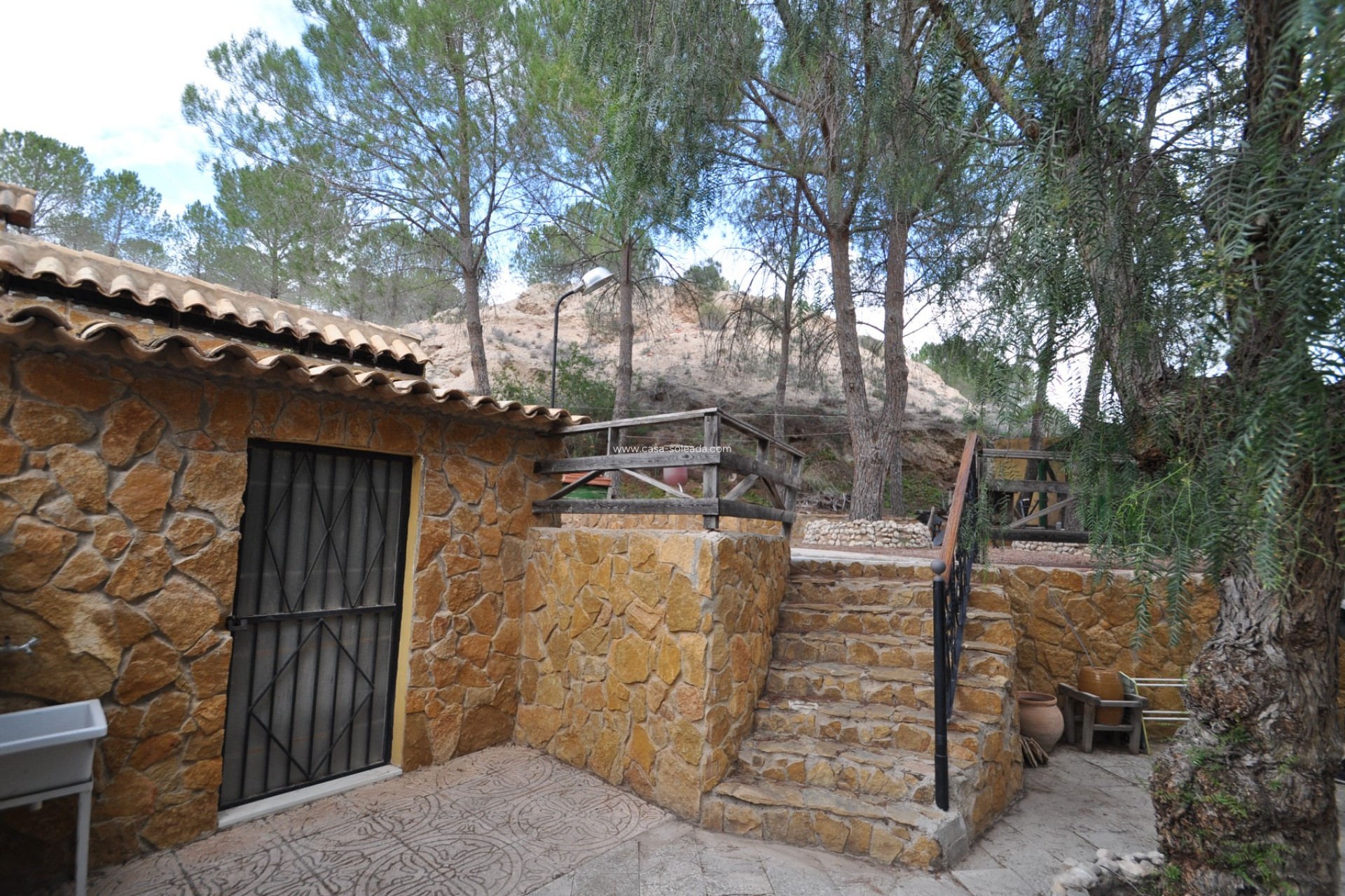 Resale - Country Property/Finca - Pinoso - Inland