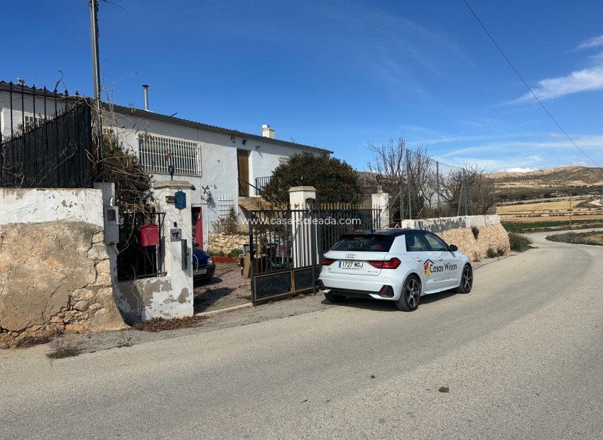 Resale - Country Property/Finca - Torre Del Rico