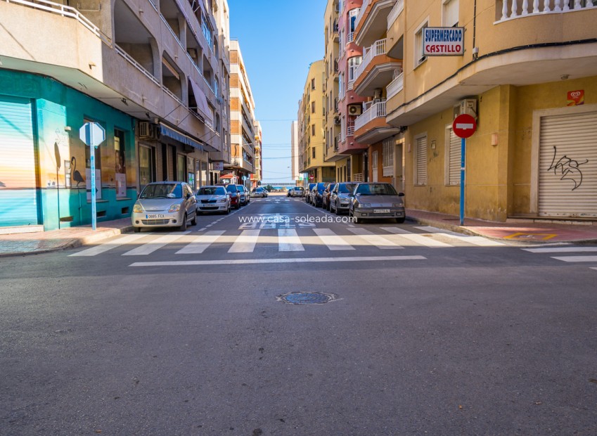 Resale - Studio - Torrevieja - Beach