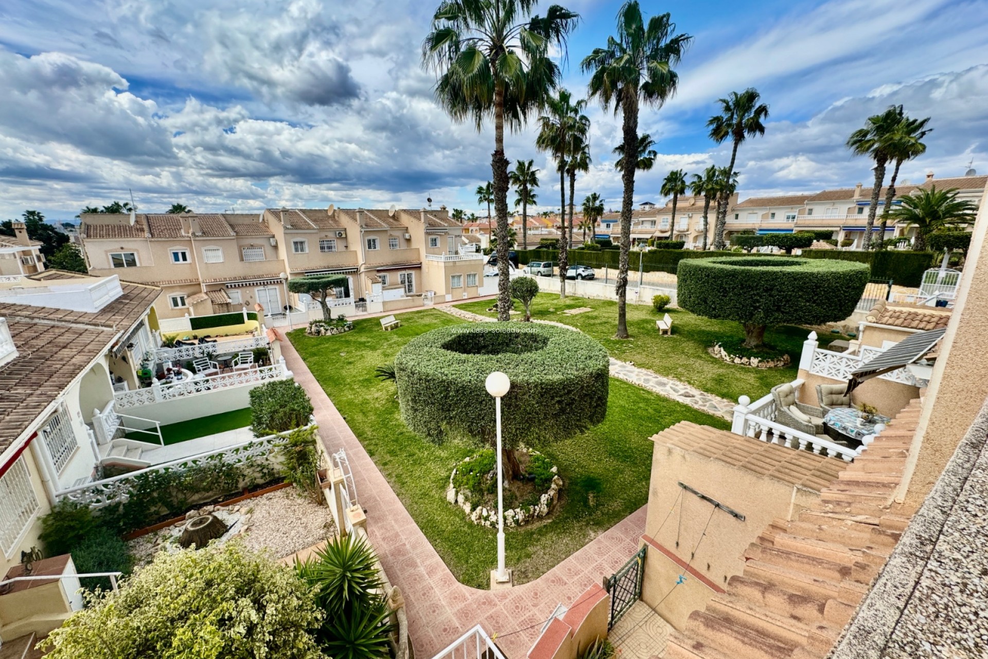 Resale - Townhouse - Ciudad Quesada