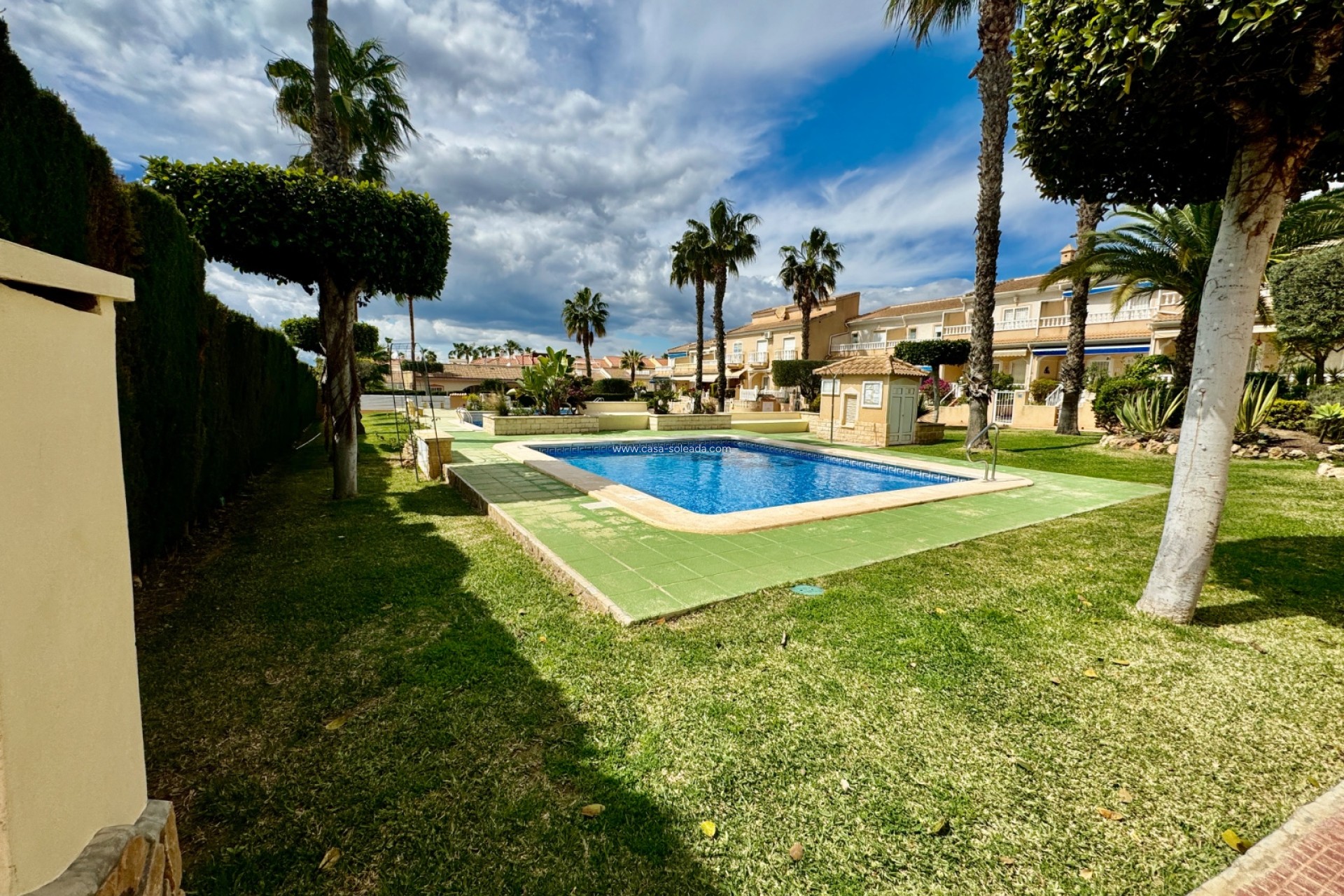 Resale - Townhouse - Ciudad Quesada