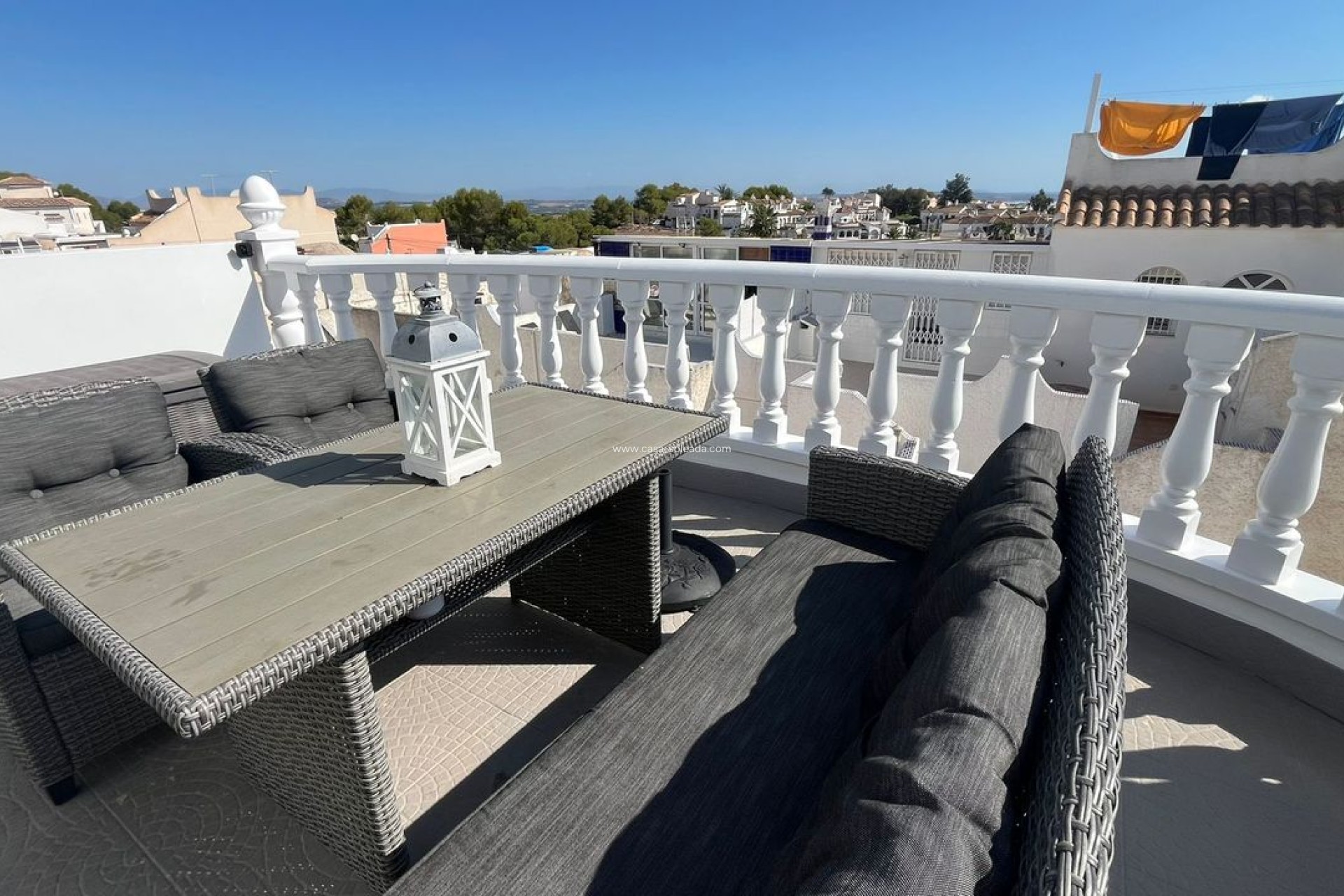 Resale - Townhouse - El Galan