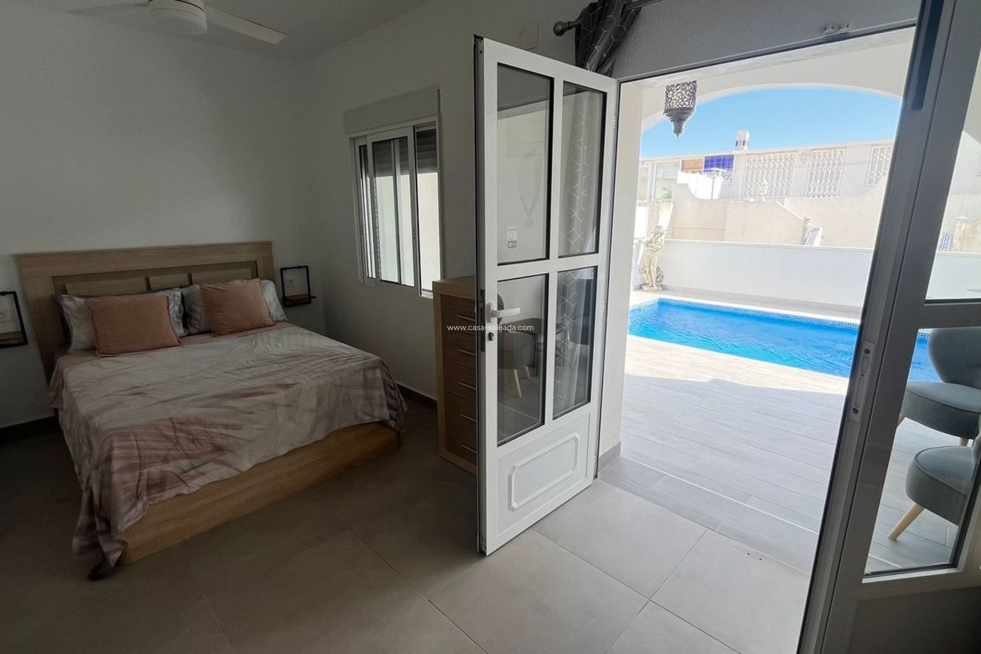 Resale - Townhouse - El Galan
