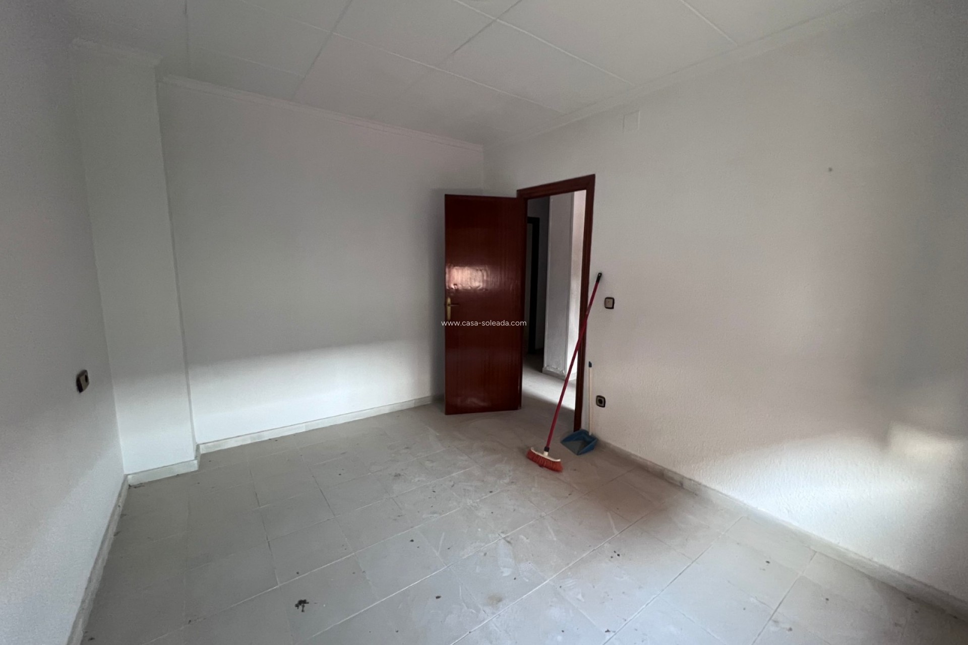 Resale - Townhouse - Jacarilla