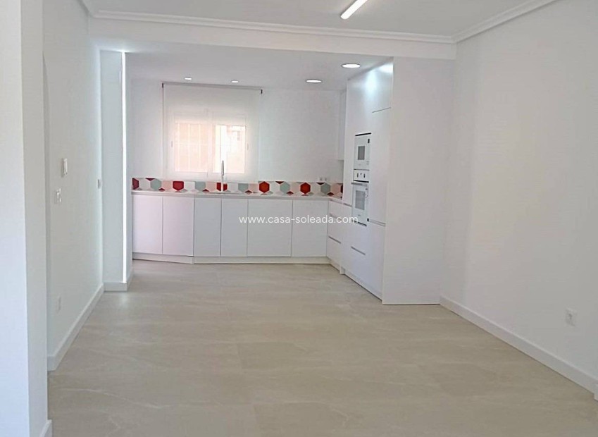 Resale - Townhouse - Pilar de la Horadada